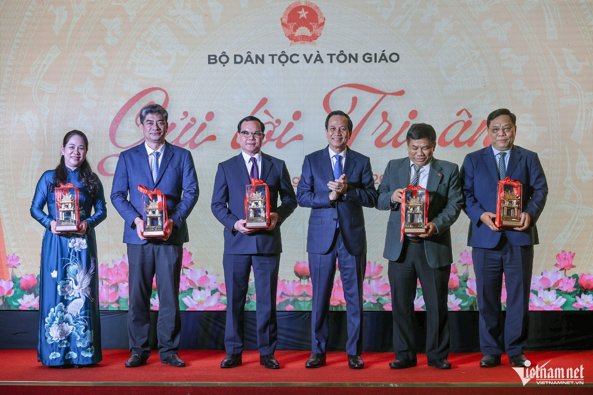 W-psx 20260409 200509 3139.jpg