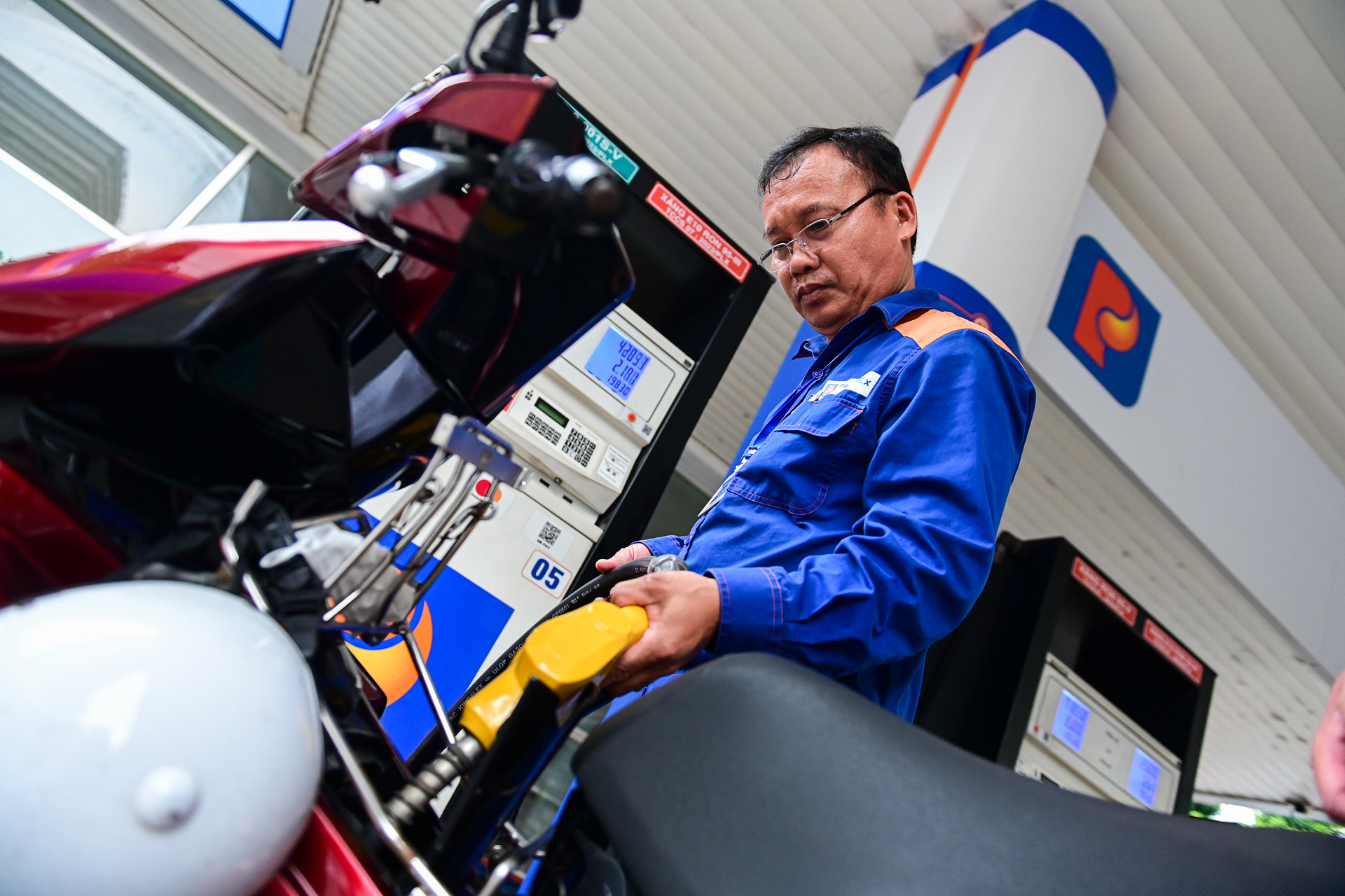 xăng dầu   Nguyễn Huế 19.jpg