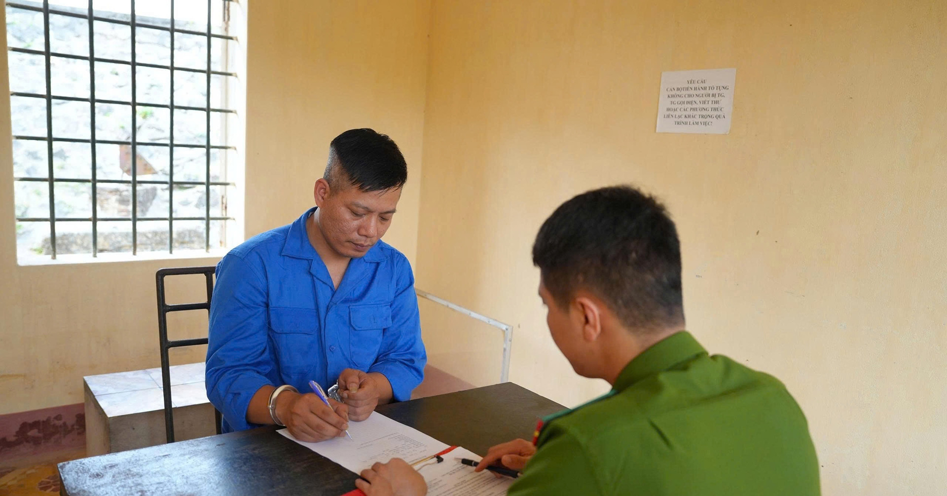 Bắt giữ nghi phạm truy sát chồng của vợ cũ rồi phóng hỏa đốt nhà hàng