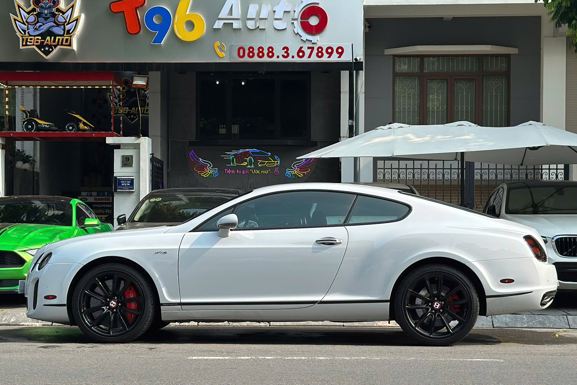 bentley continental 2.jpg