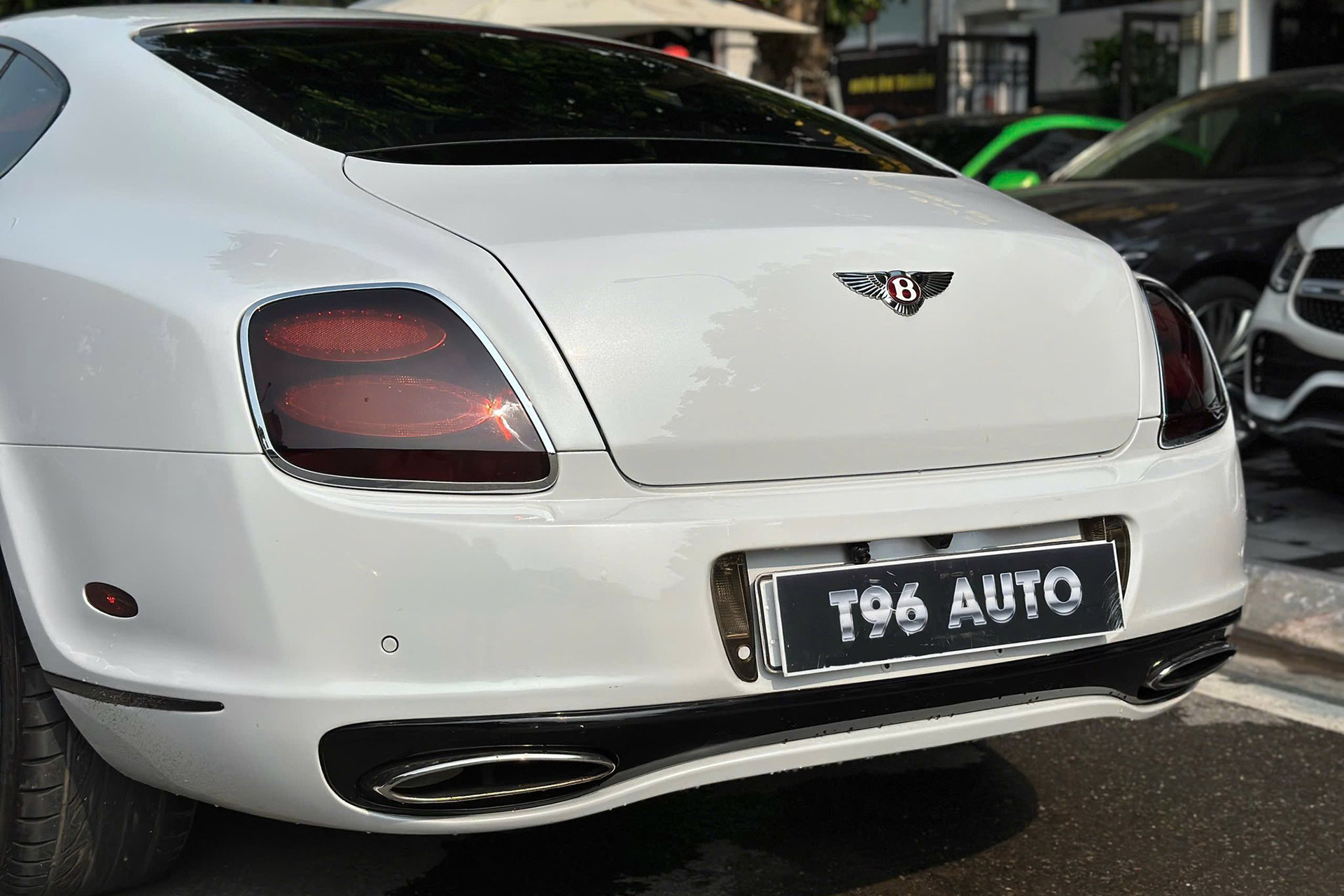 bentley continental 3.jpg