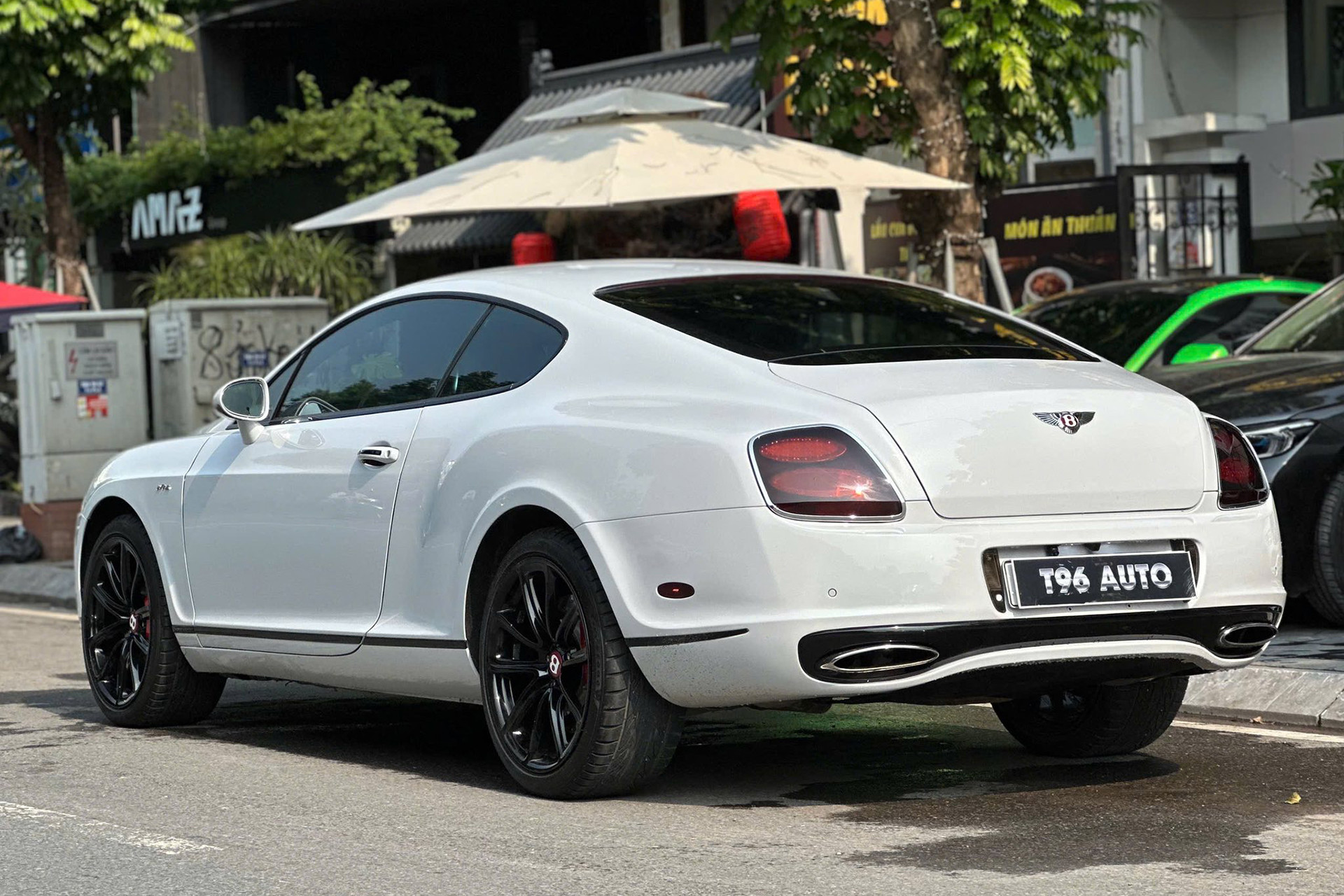 bentley continental 4.jpg