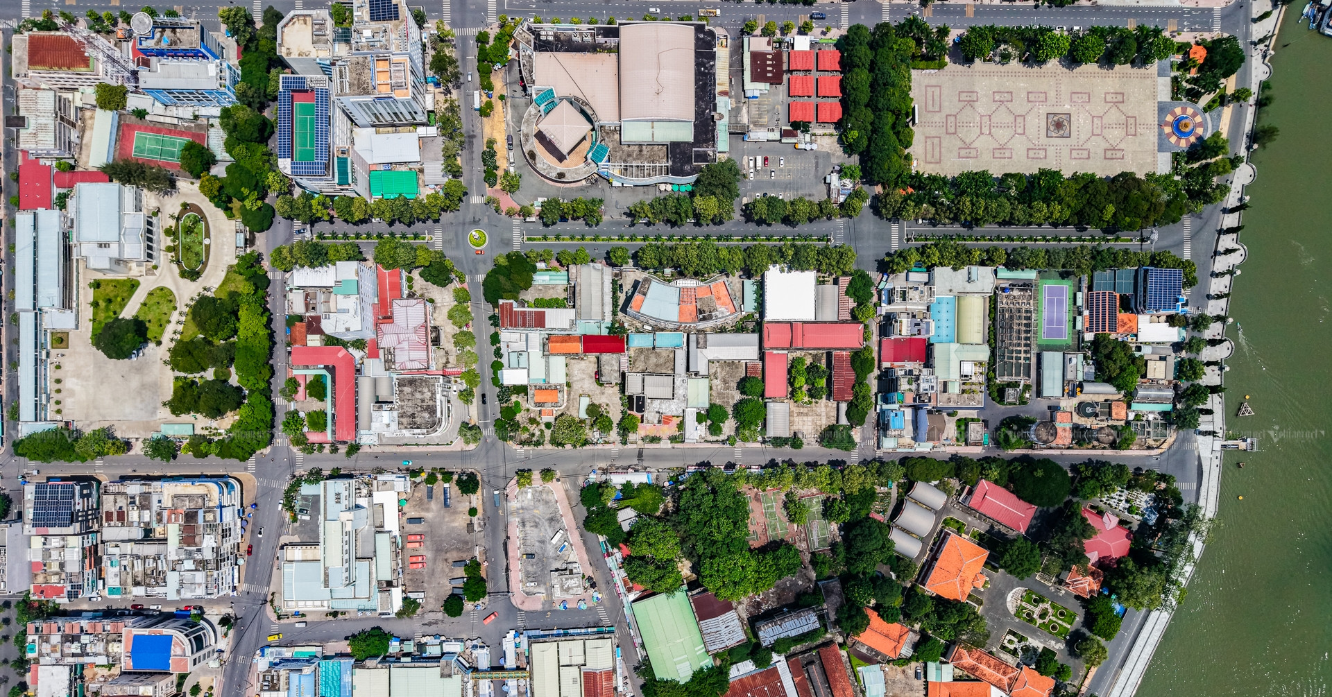 Được cho 9 thửa đất, đã sang tên 7 thửa, cháu nội ở Vĩnh Long vẫn đòi hưởng hết