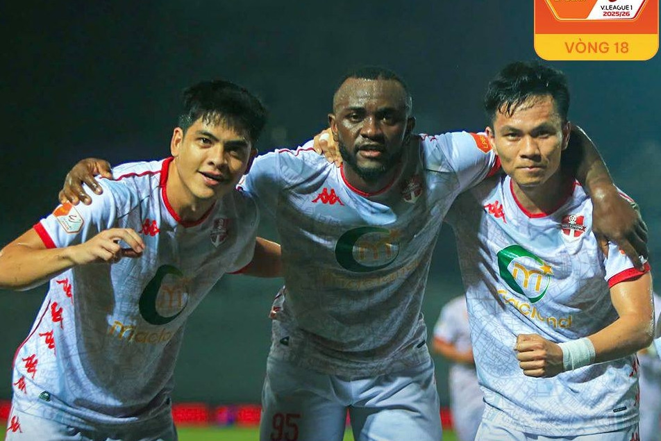 Hải Phòng thắng đậm CA TPHCM, SLNA hạ Đà Nẵng