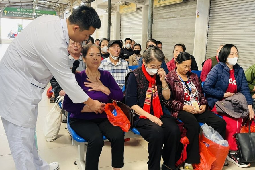 Lối sống hủy hoại 'thời kỳ vàng' trung niên, tuổi già nằm viện triền miên