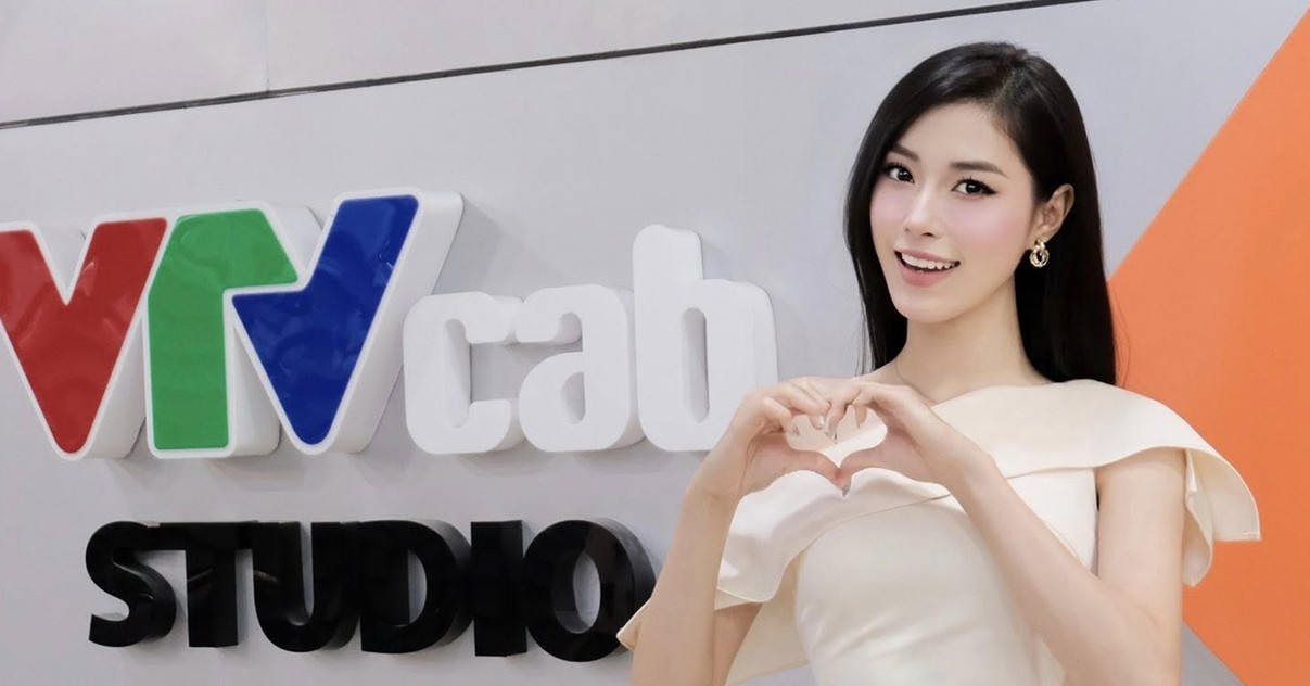Nữ MC VTV cao 1m76 gây sốt ở giải bóng chuyền quốc gia