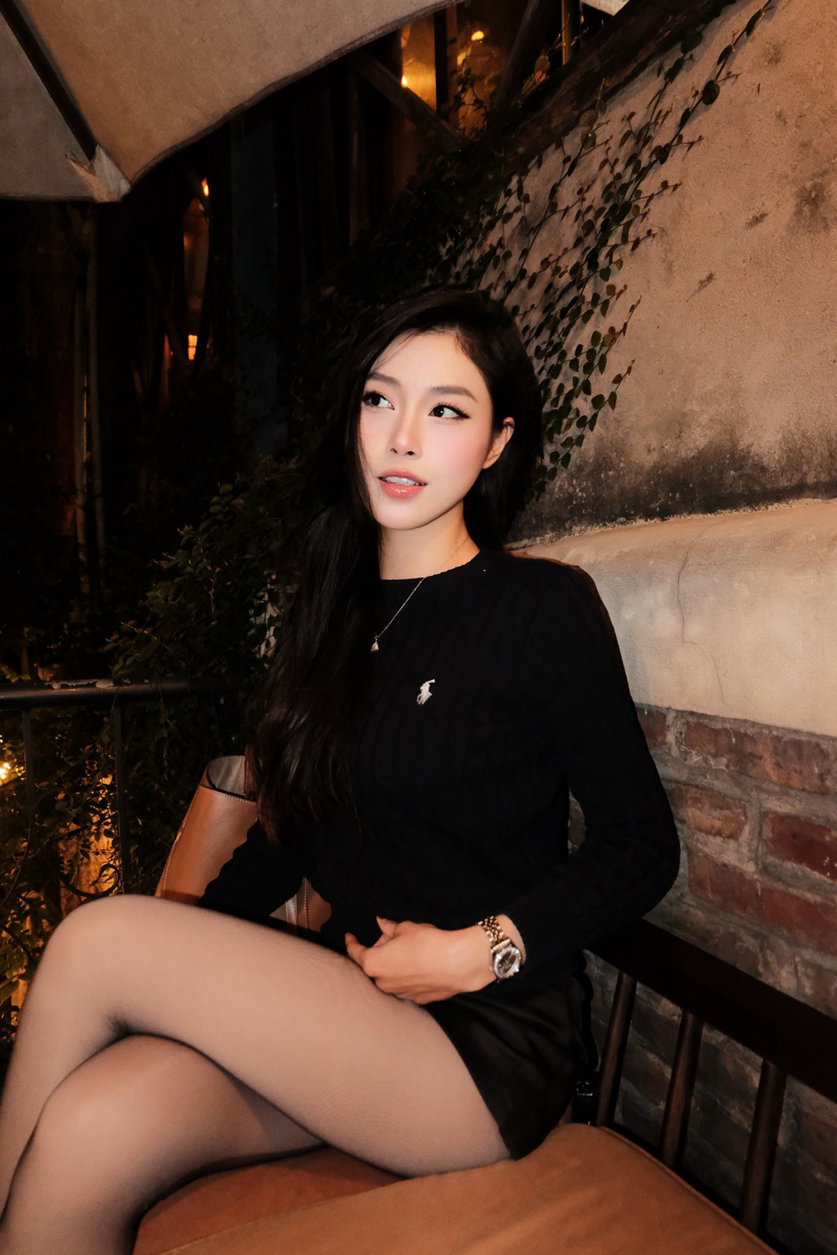 thu huyen bong chuyen 9.jpg