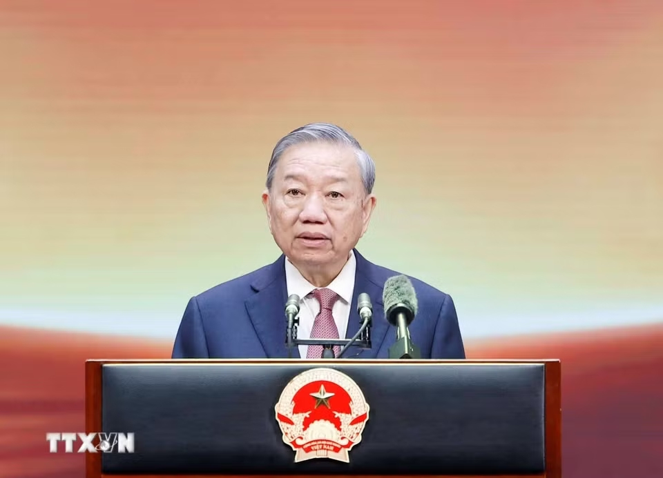 tong bi thu chu tich nuoc du le ky niem 80 nam ngay truyen thong tham muu cong an nhan dan 1104 3.avif