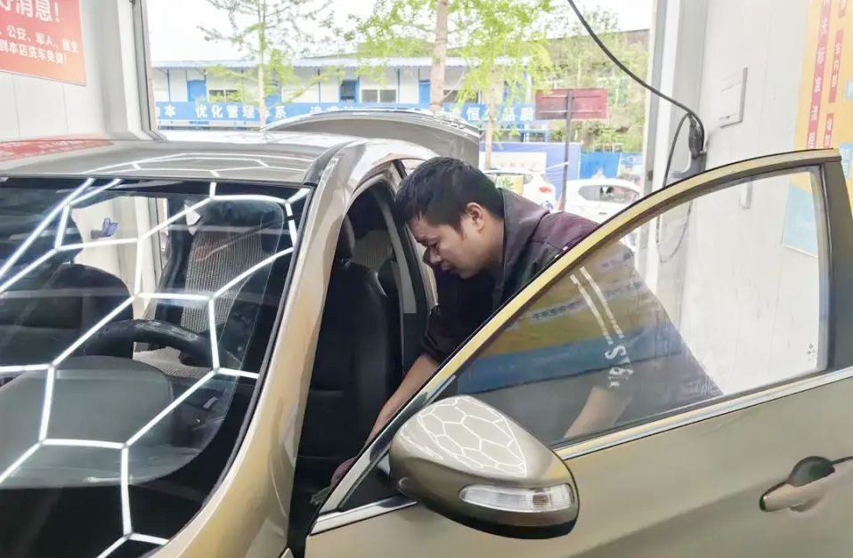 tra on cuu mang anh.png