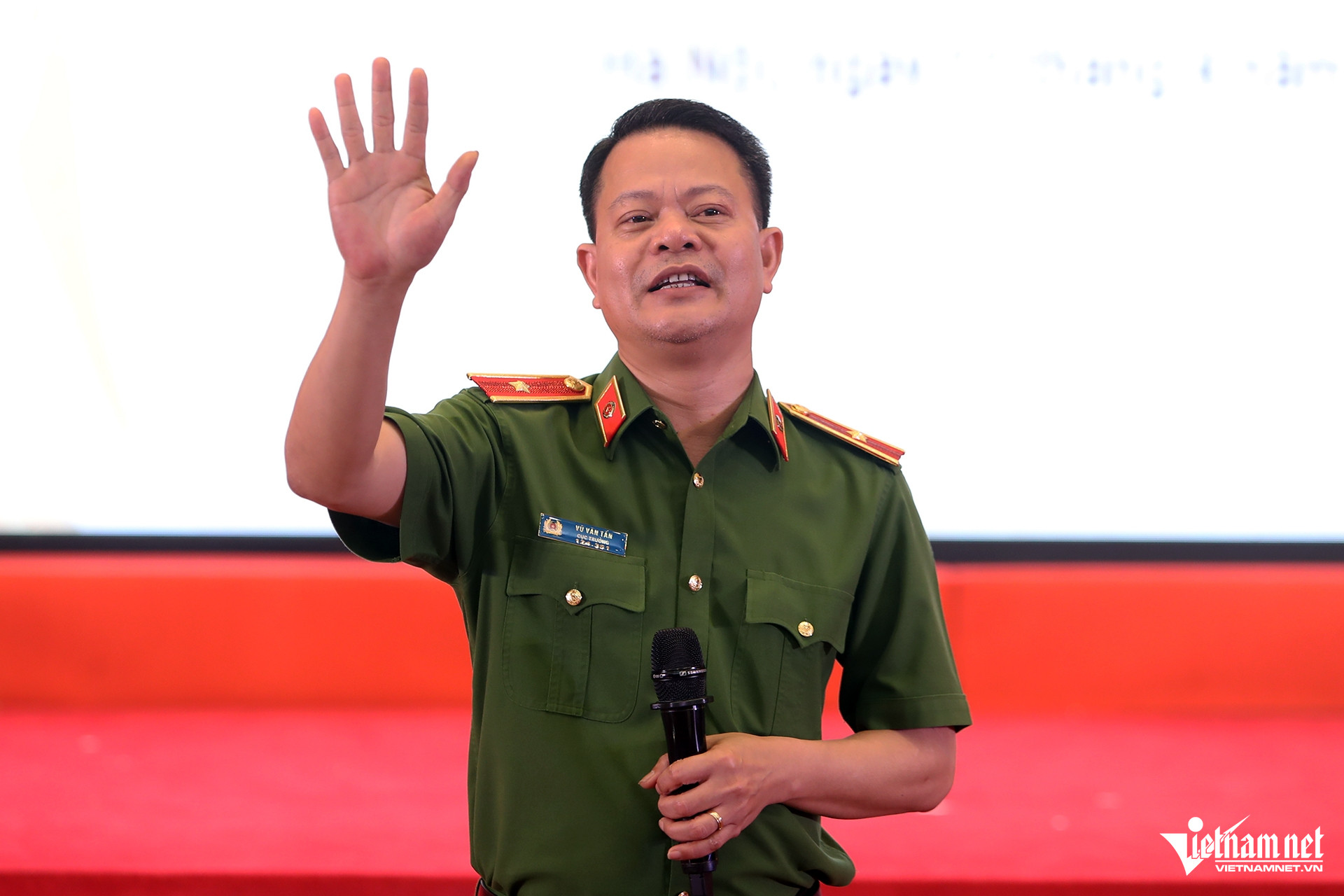 W-14 C06 cuctruong.JPG.jpg