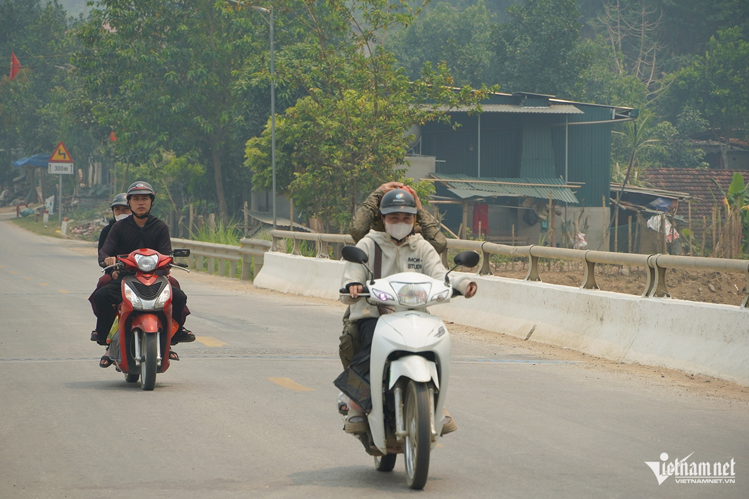 W-nắng cửa rào 5.JPG.jpg