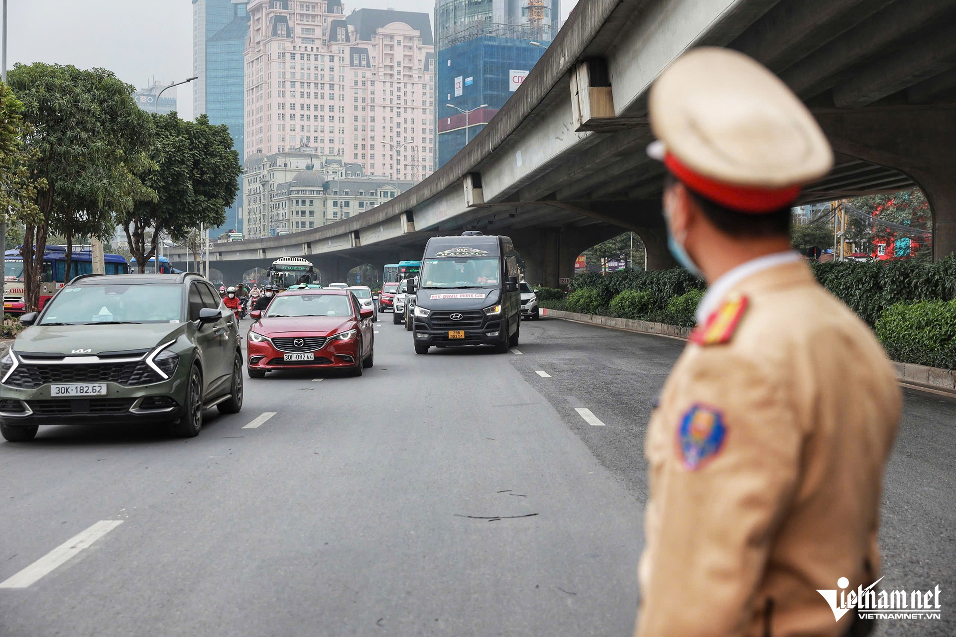 W-xe khach dung do.jpg