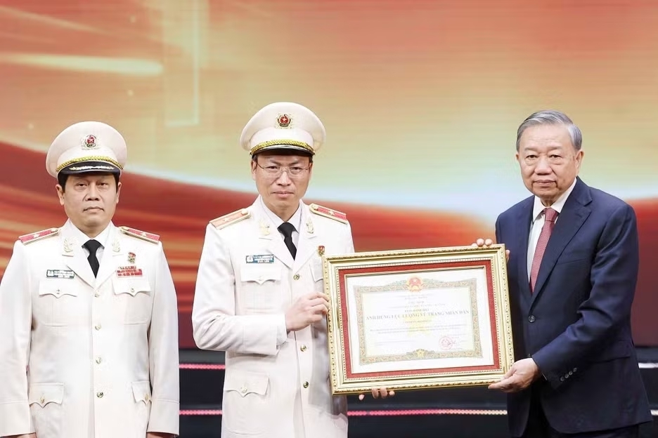 Xây dựng lực lượng Tham mưu CAND cách mạng, chính quy, tinh nhuệ, hiện đại