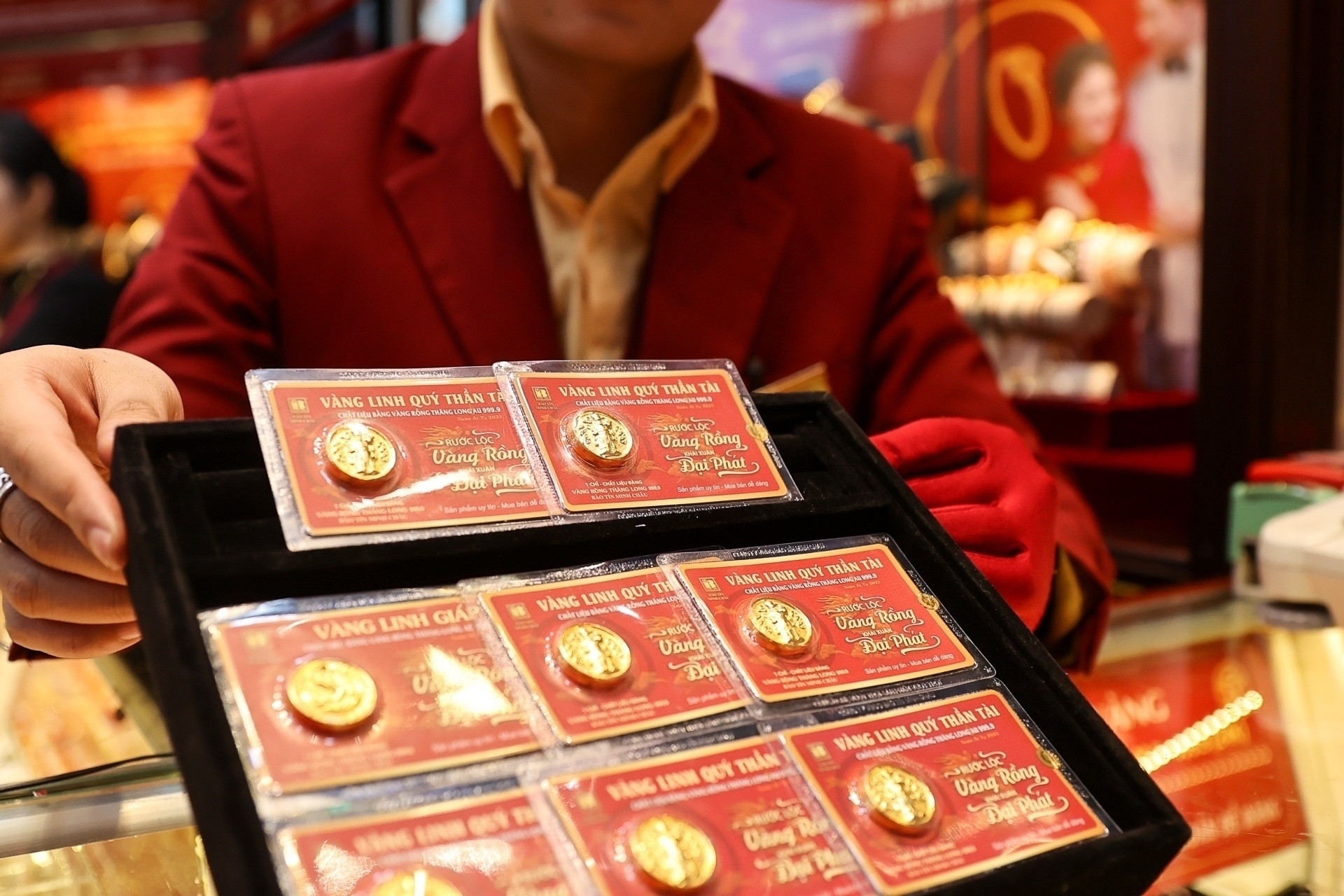 Giá vàng hôm nay ngày 13/4/2026: Vàng miếng SJC và nhẫn giảm về sát 171 triệu/lượng