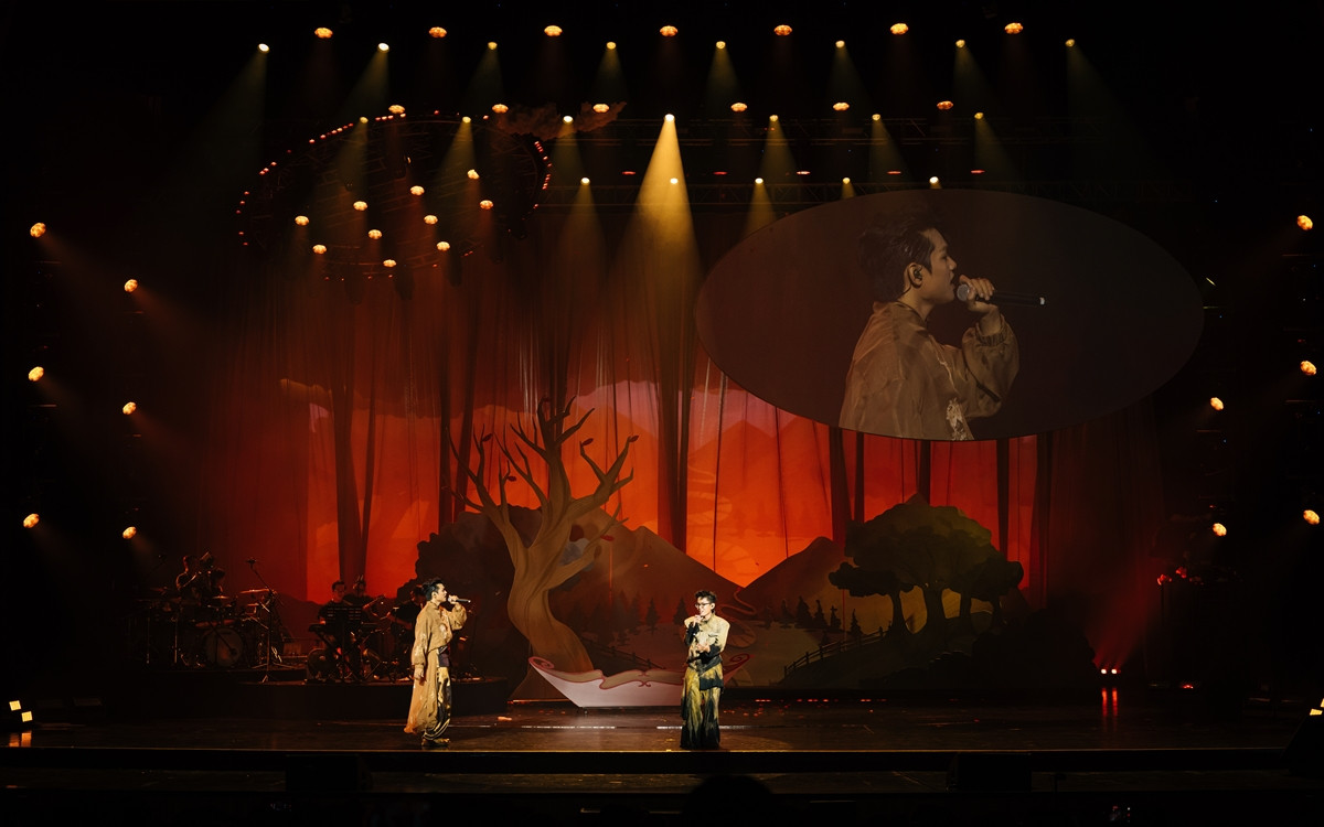 Bui Truong Linh 04.jpg