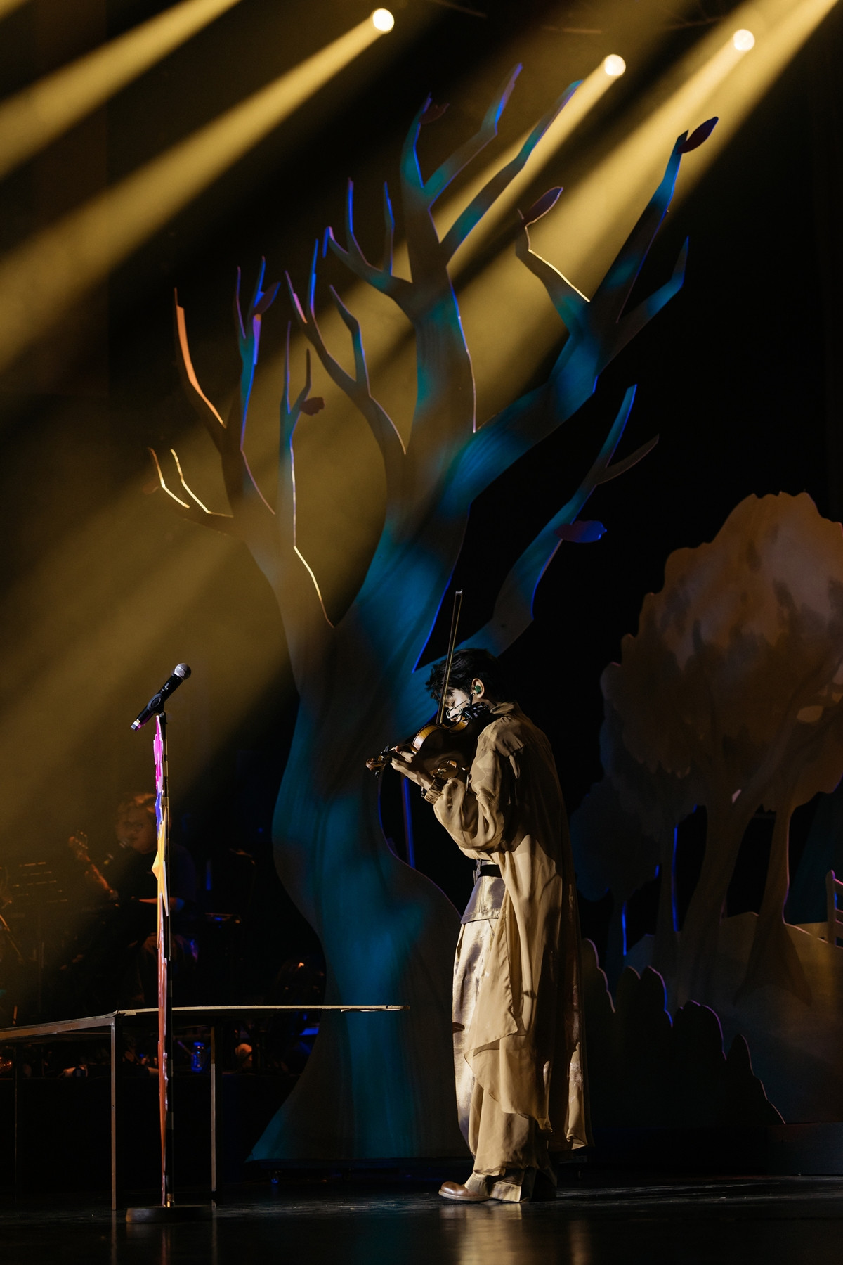 Bui Truong Linh 7a.jpg