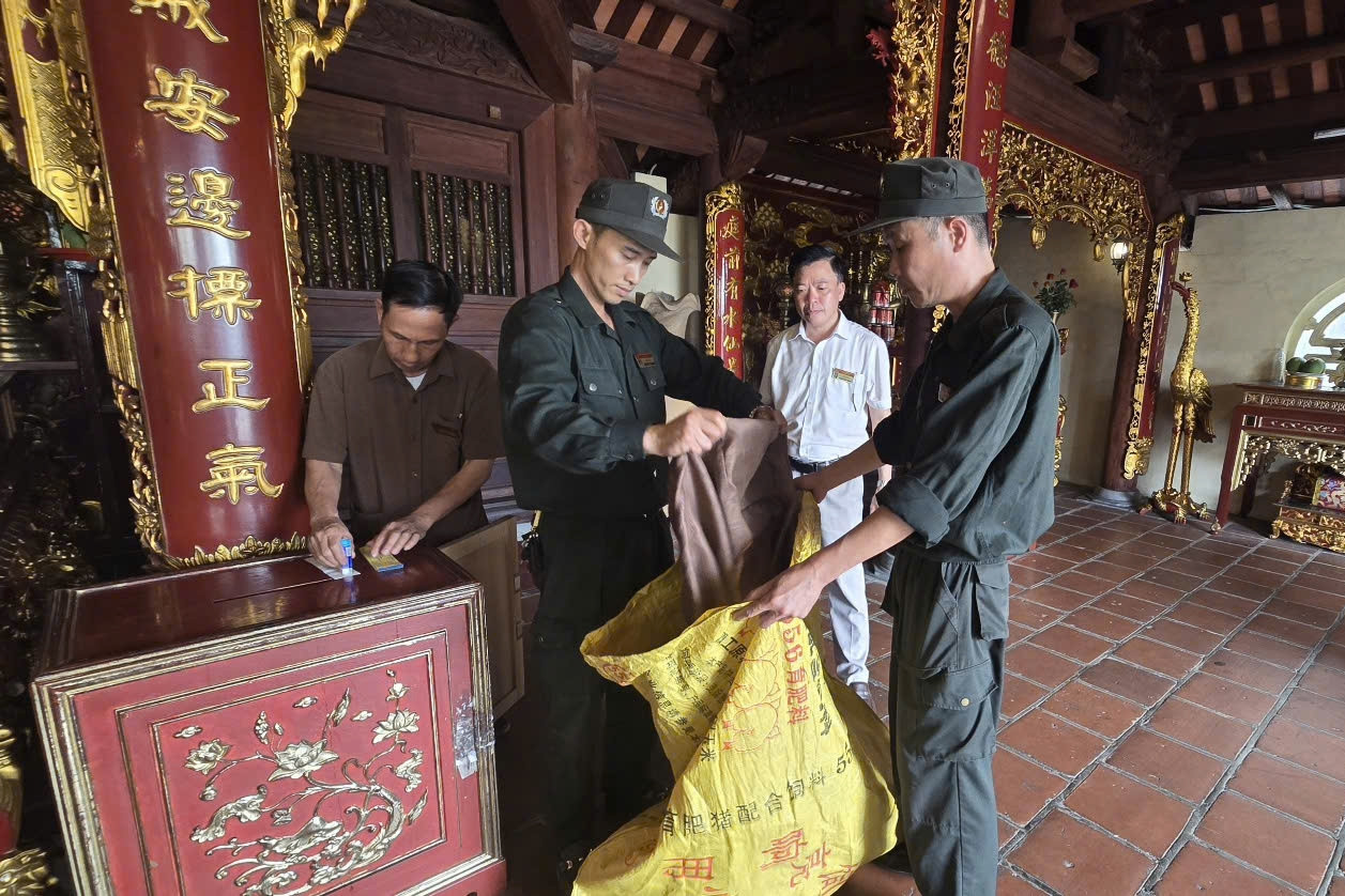  Đền Cửa Ông lấp khoảng trống quản lý tiền công đức, Bí thư Tỉnh uỷ đề xuất giải pháp 