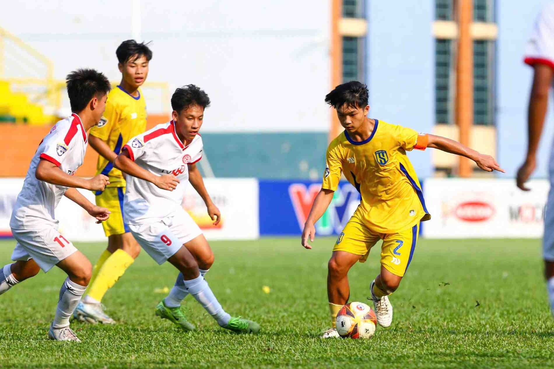 Hạ SLNA, Thể Công Viettel đụng độ Hà Nội ở chung kết U15 quốc gia
