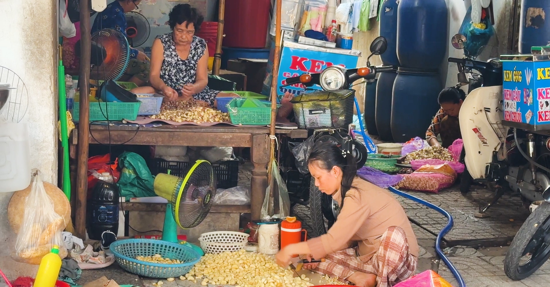 Hơn trăm hộ dân TP.HCM sống chật vật trong dự án treo suốt hai thập kỷ
