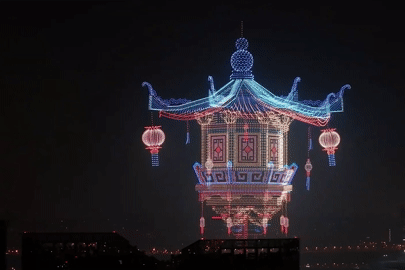 Màn trình diễn drone siêu khủng giữa bầu trời đêm thiết lập kỷ lục thế giới