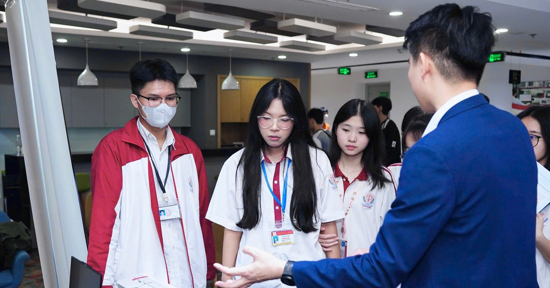 Nhà trường bắt tay doanh nghiệp giải "điểm nghẽn” đào tạo kỹ sư bán dẫn