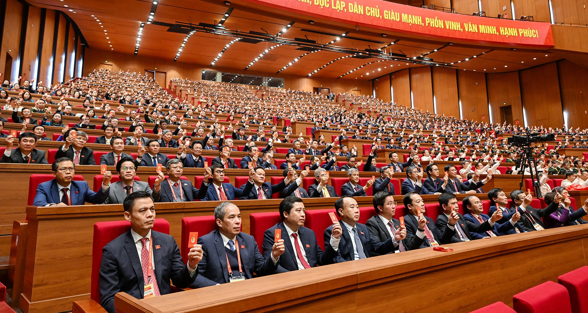 Quy định mới về thi hành Điều lệ Đảng: Thí điểm chỉ định bí thư, phó bí thư