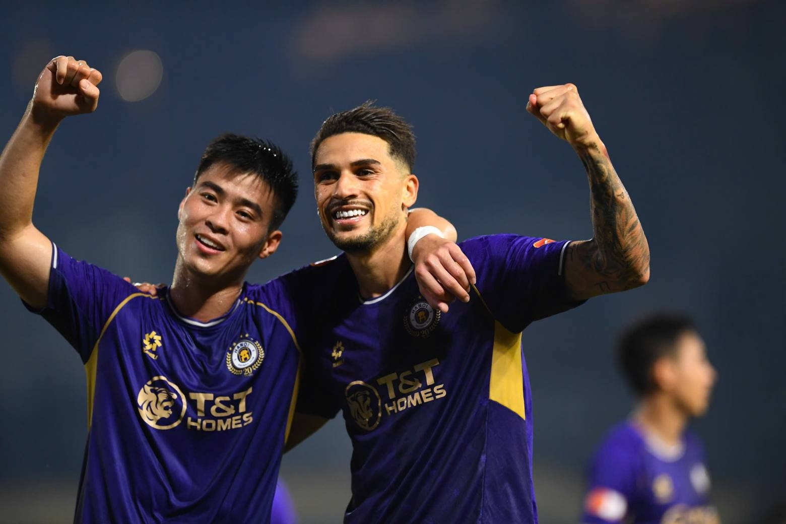 Đình Bắc lập công, CAHN vẫn bị PVF-CAND cầm chân Hoàng Hên chói sáng, Hà Nội FC tìm lại nụ cười