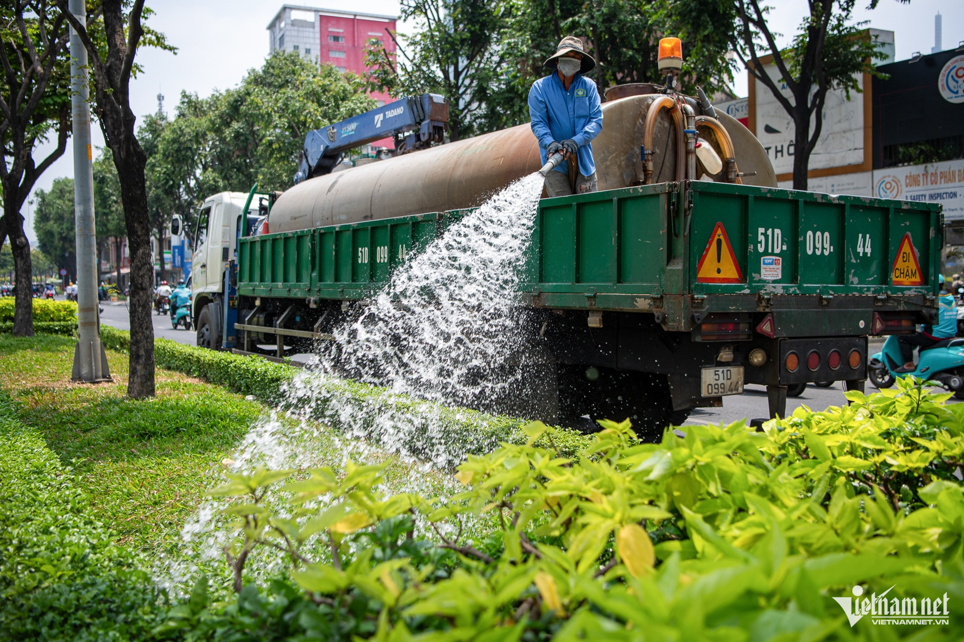 W-nắng nóng TPHCM 6.jpg