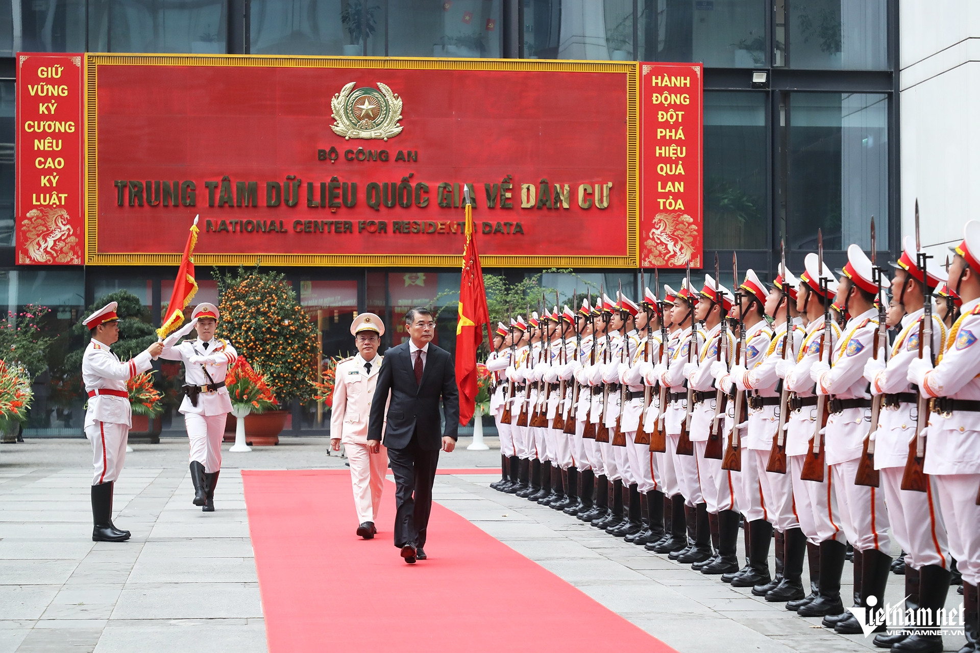 W-Thu tuong chinh phu.JPG.jpg