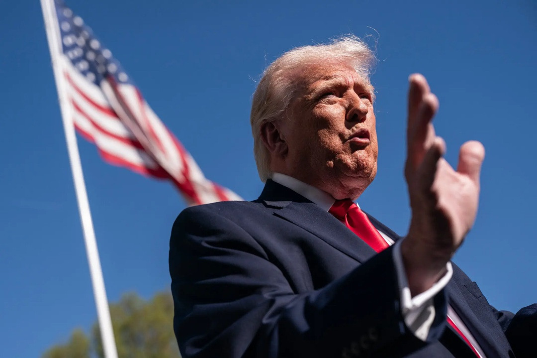 12pol trump gas midterms mpvc superJumbo.jpg