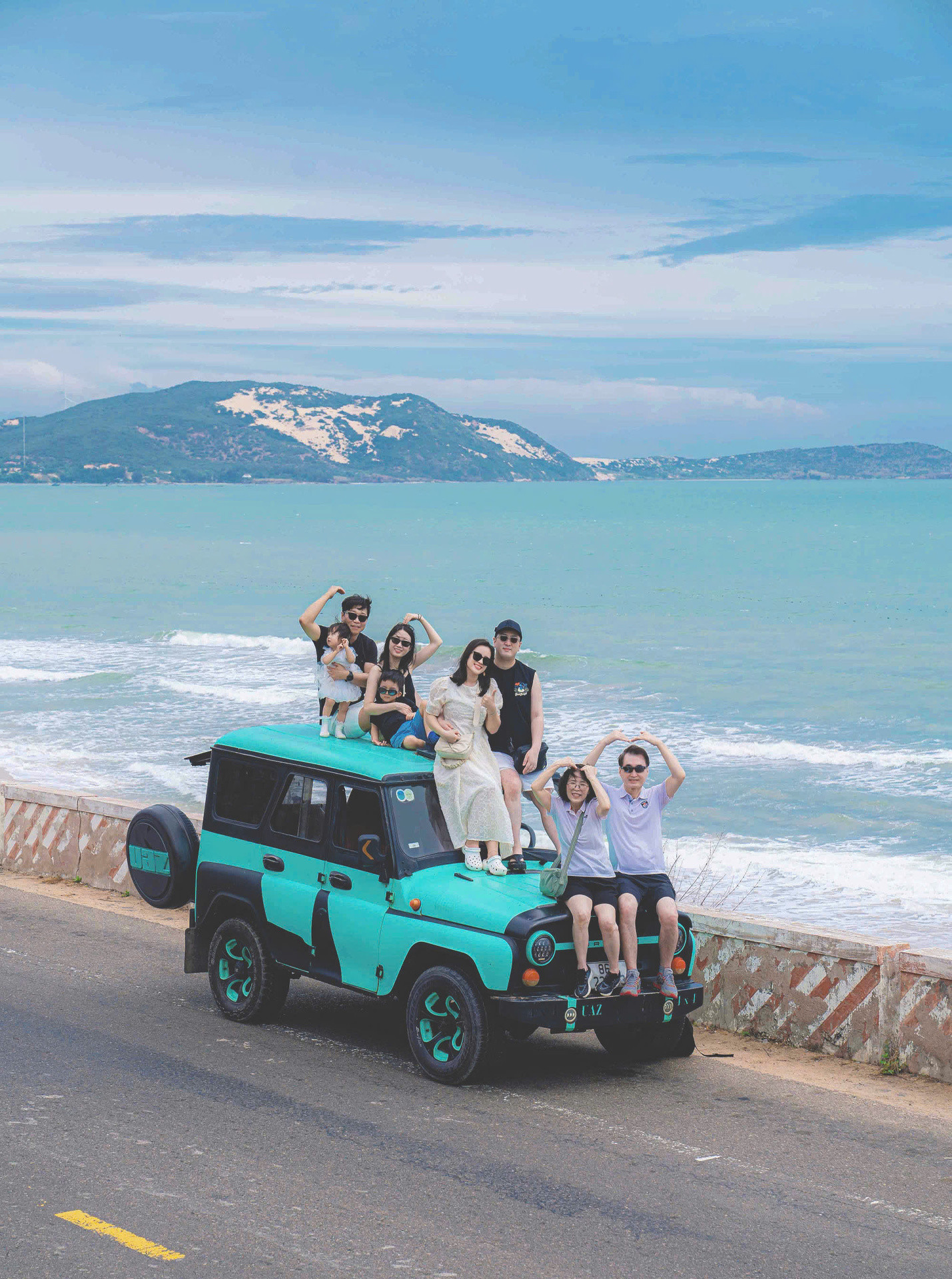 5f7b18018bf937a76ee8 1 751.jpg