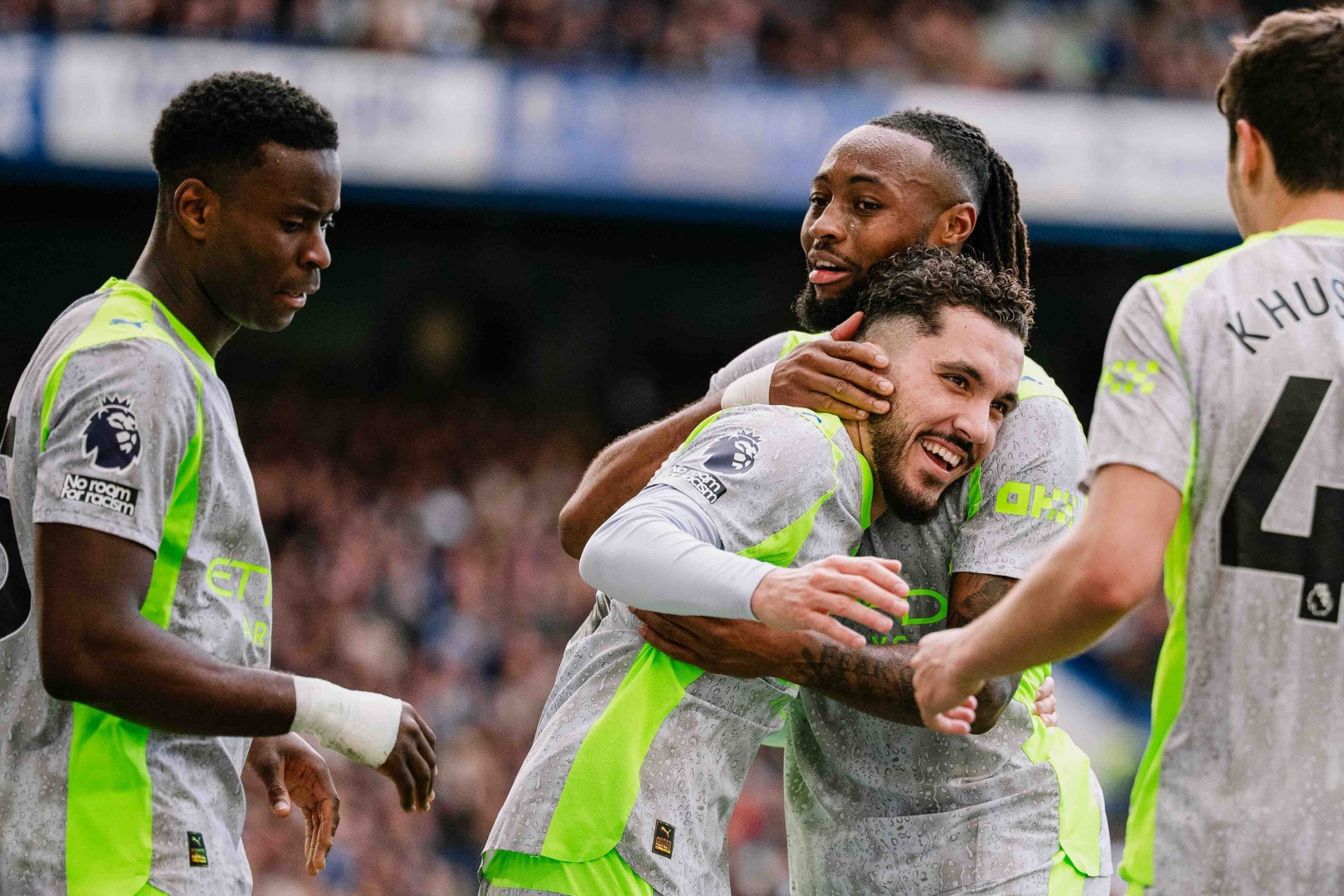 Man City thắng đẹp Chelsea: Đàn ‘cá mập’ tấn công Premier League