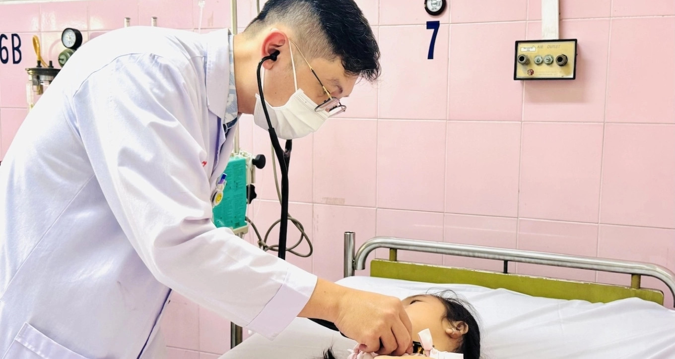 Sở Y tế TPHCM công bố tác nhân khiến hơn 200 học sinh tiểu học ngộ độc