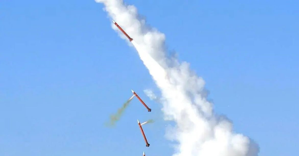 Tên lửa L-SAM tốc độ Mach 9, công nghệ hit-to-k...