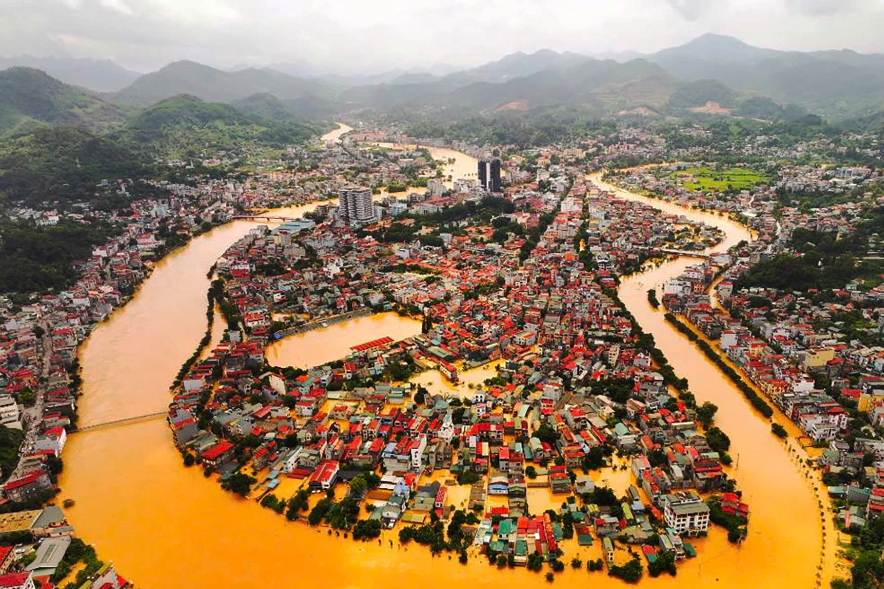 Từ khủng hoảng lũ lịch sử: Cao Bằng chuyển trục tư duy 'sống cùng nước'