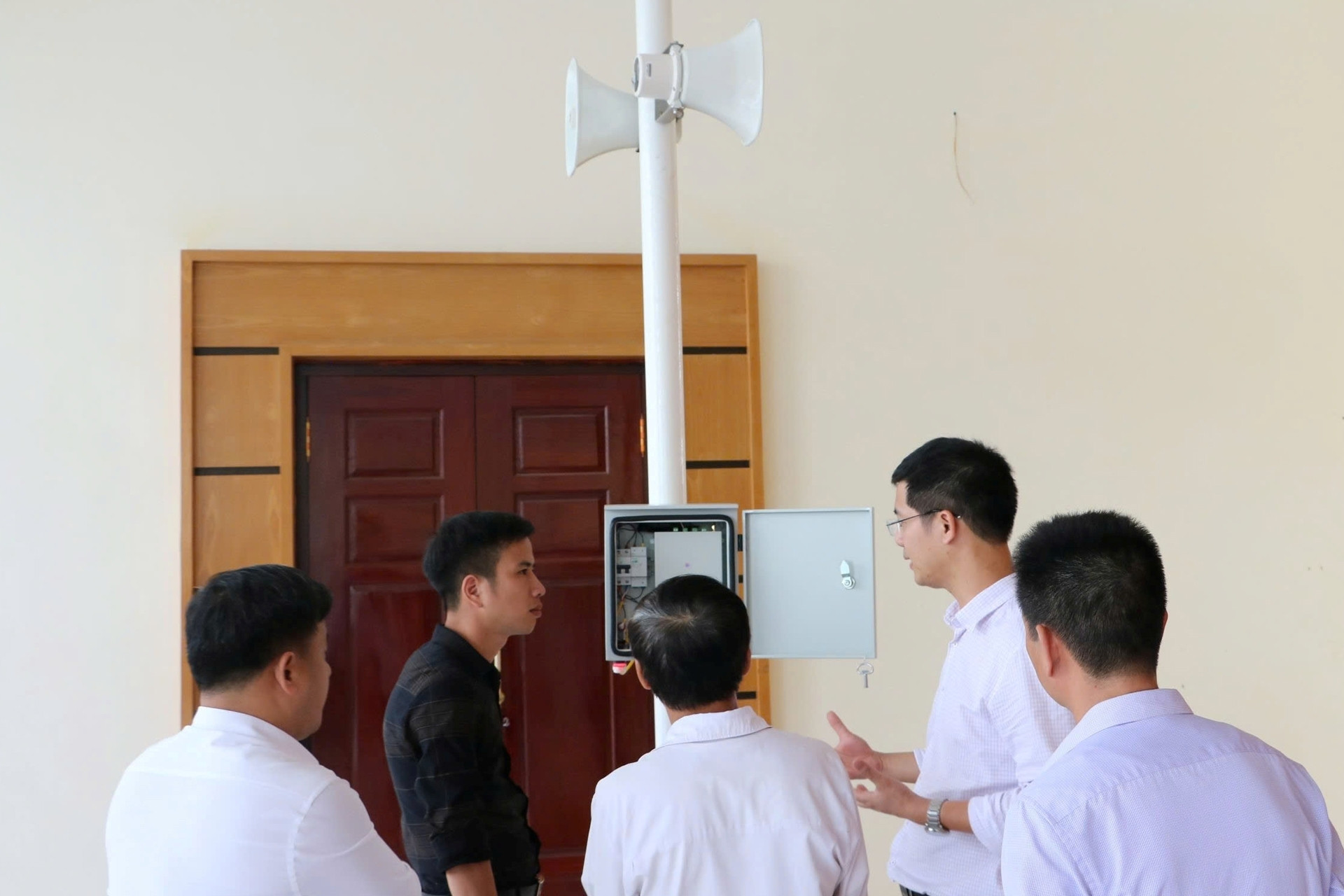 Ưu tiên đầu tư phát triển hạ tầng truyền thông cơ sở tại các vùng khó khăn