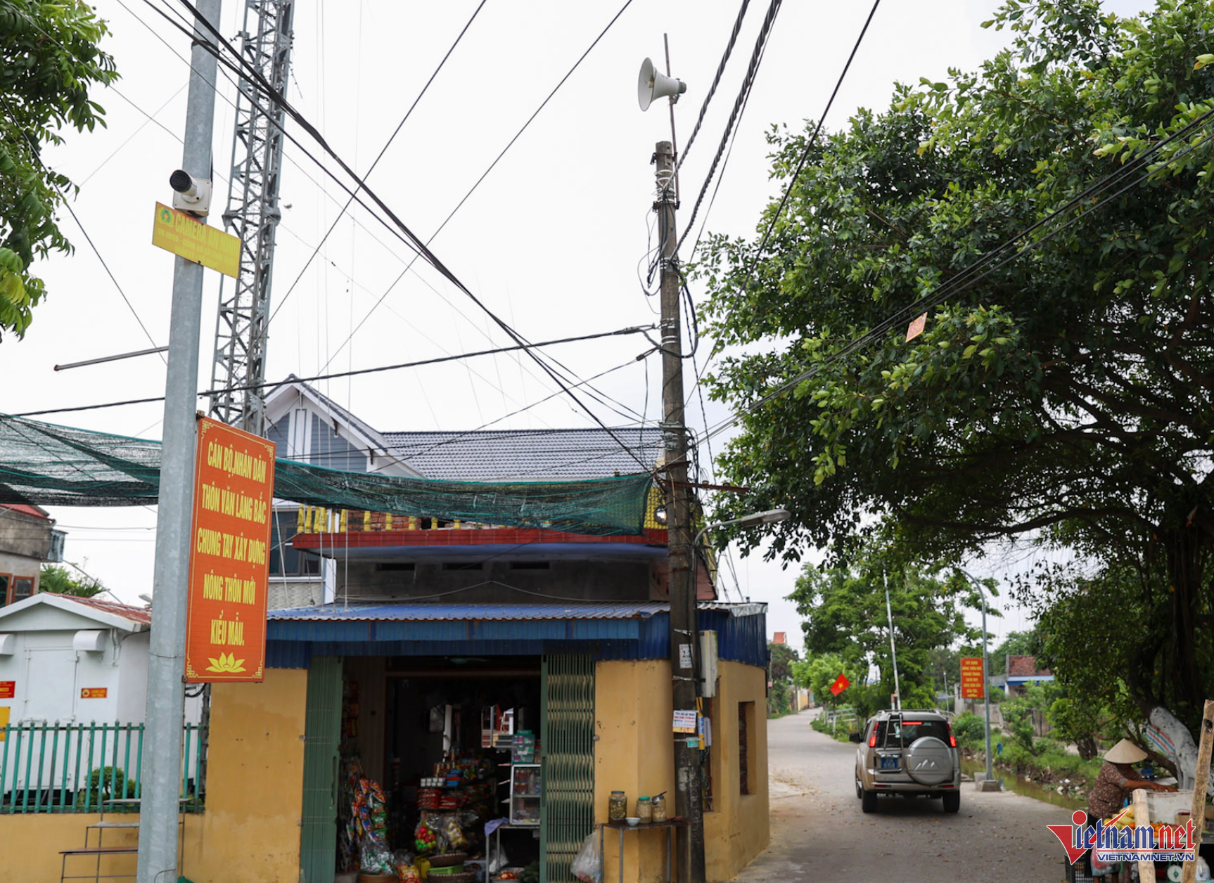 W-Giảm nghèo thong tin 1.png