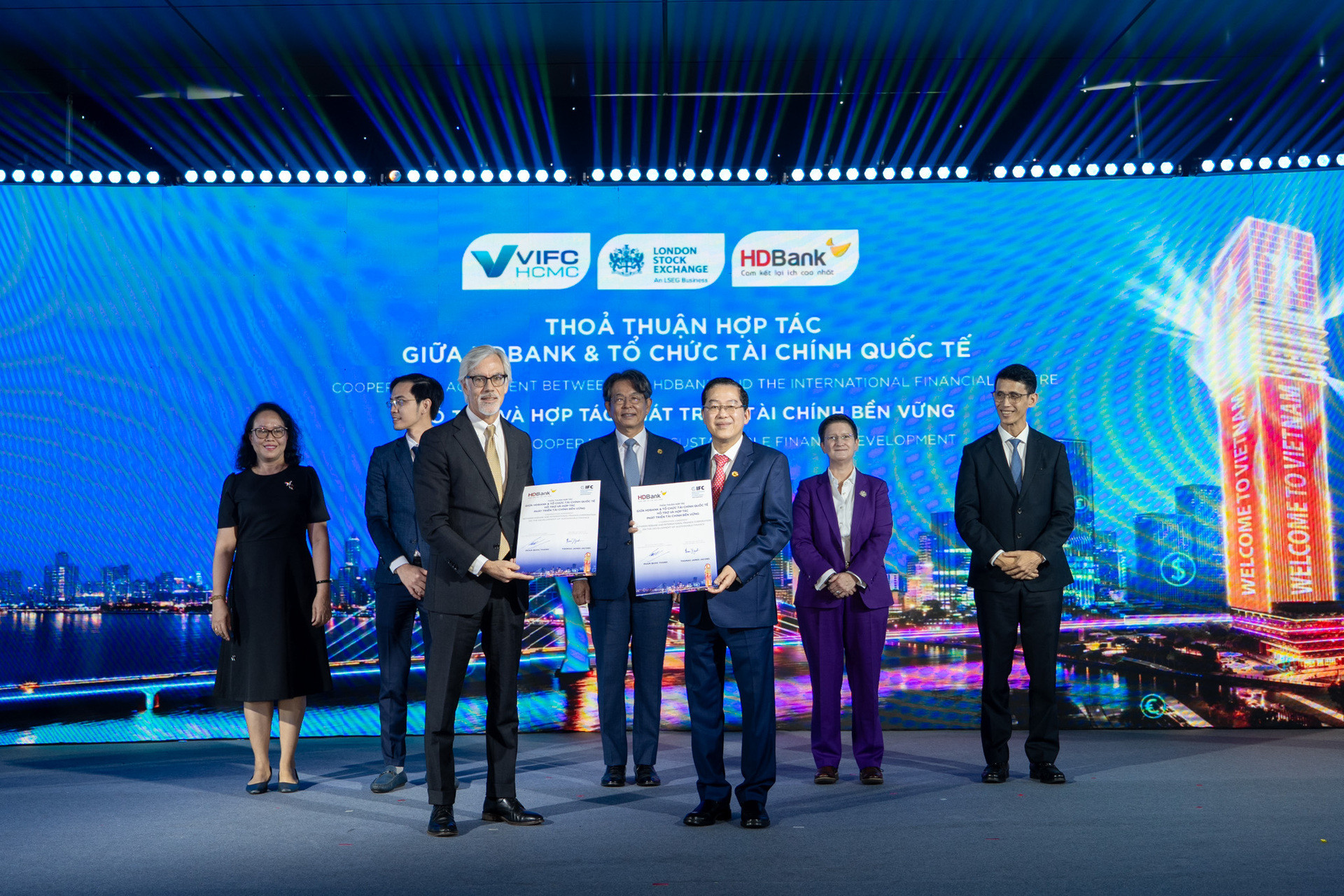 02 PCT HDBank và IFC Quốc tế.jpg