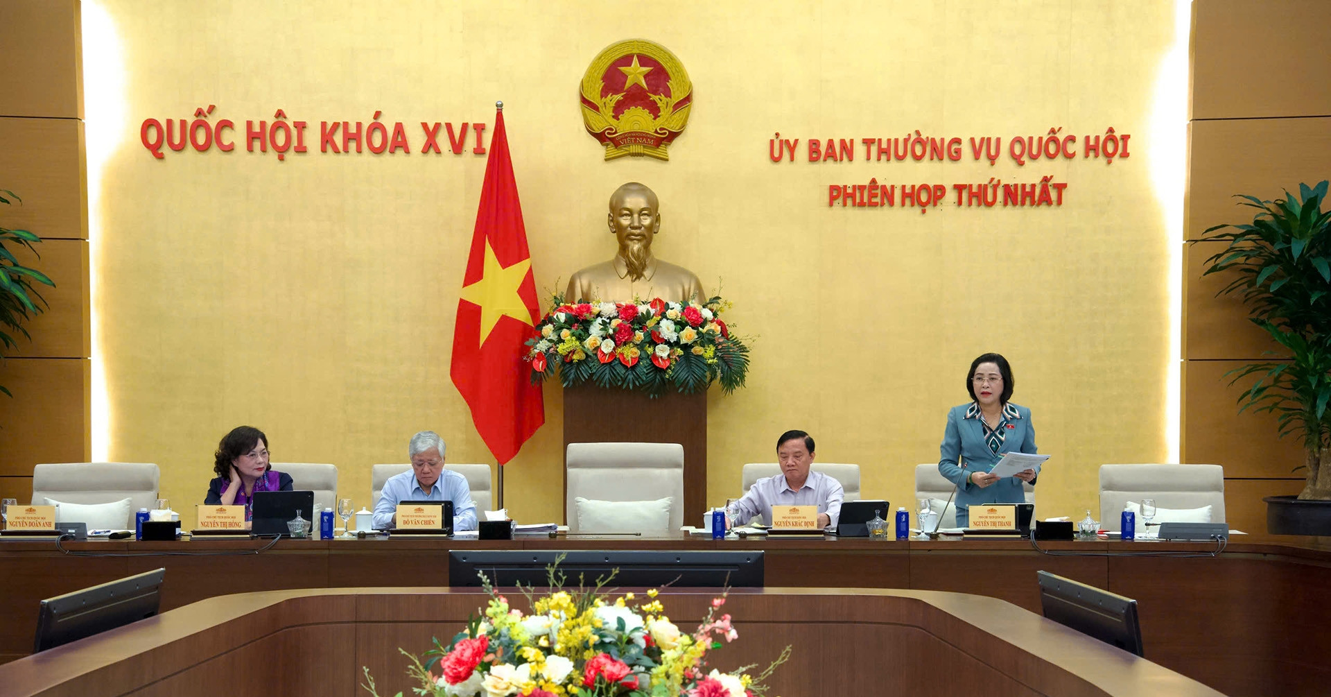 Bảo đảm tiến độ thông qua Luật Tín ngưỡng, tôn giáo (sửa đổi)