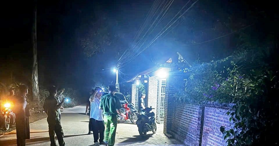 Bé gái 5 tháng tuổi bị bỏ rơi cùng tờ giấy &amp;apos;do hoàn cảnh gia đình khó khăn&amp;apos;