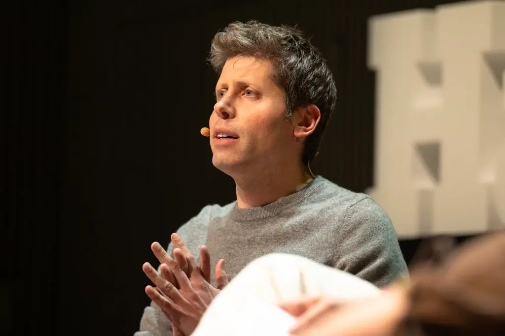 Chân dung thanh niên 20 tuổi ném bom xăng vào nhà ông chủ ChatGPT