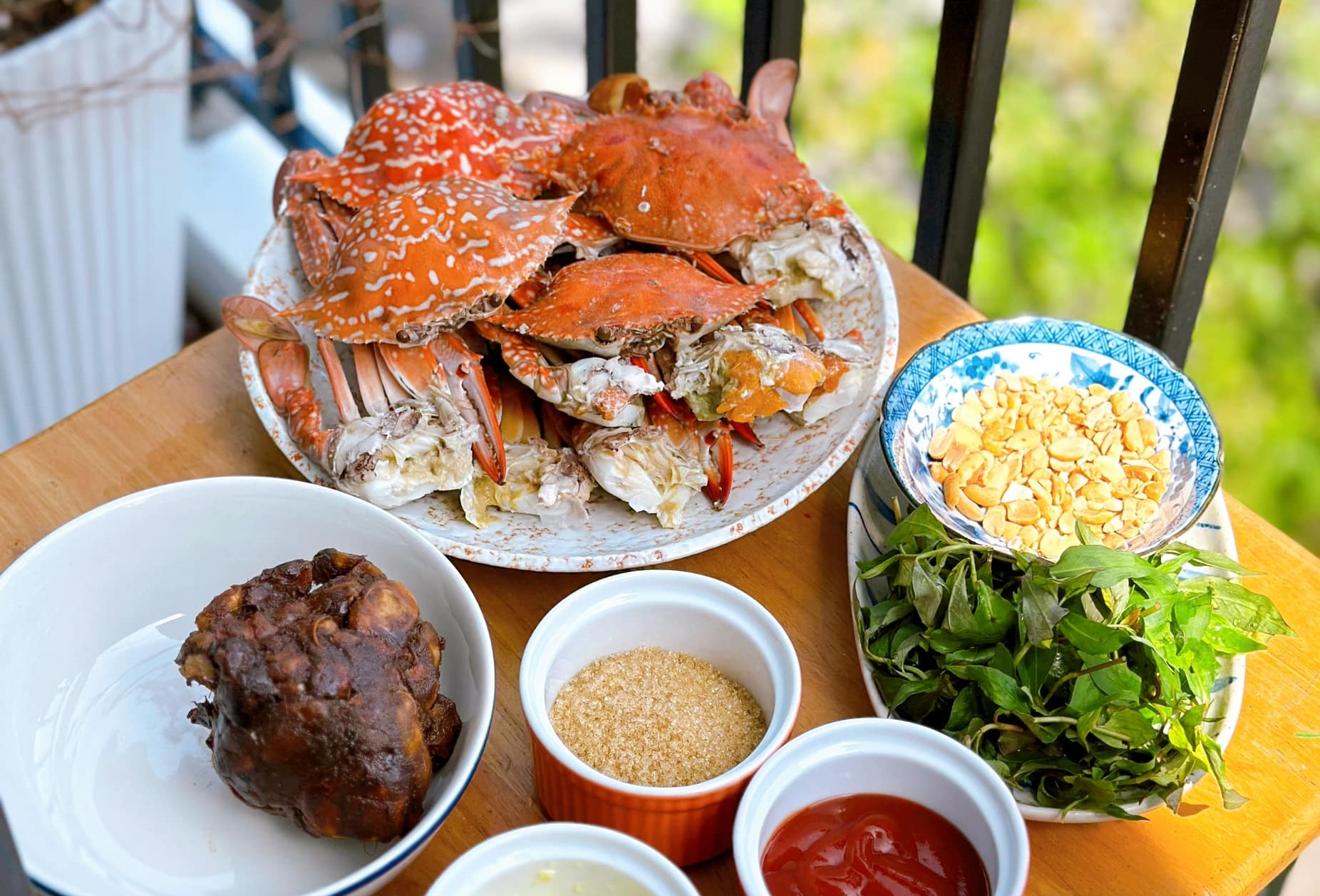 Ghẹ hấp bao nhiêu phút để chín tới và không rụng càng?