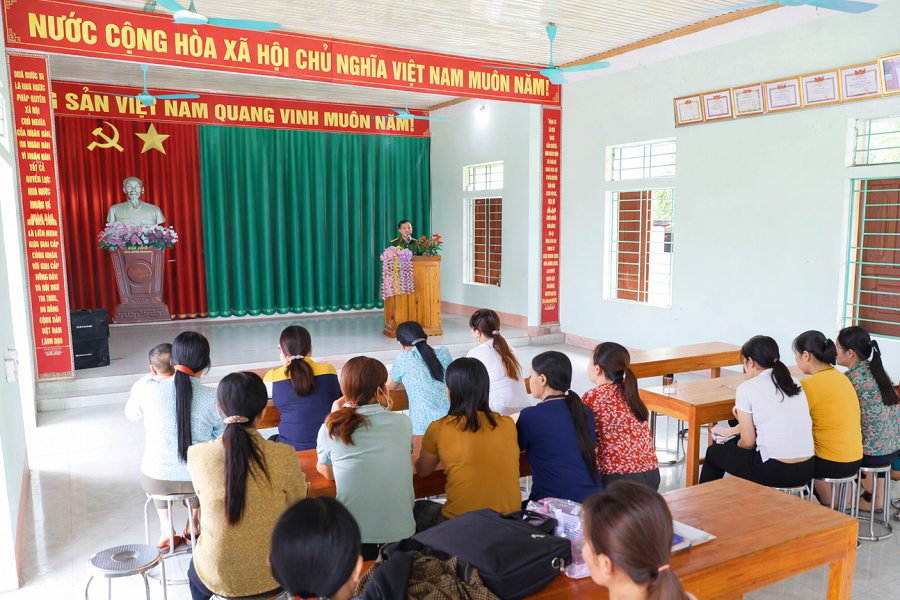 Hội Phụ nữ Ninh Bình đẩy mạnh giảm nghèo thông tin cho hội viên