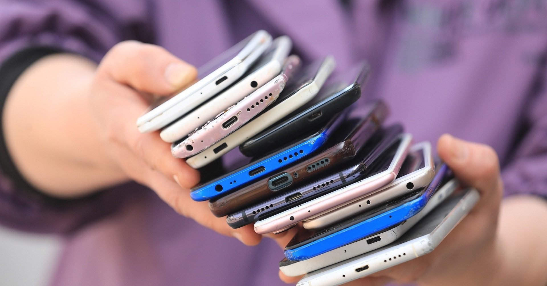 Khủng hoảng linh kiện khiến một số hãng dùng bộ nhớ cũ cho điện thoại mới?