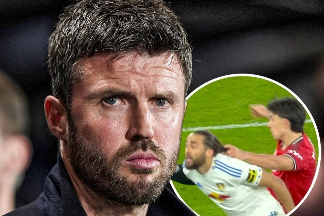 MU thua cay đắng, Carrick dùng 2 từ ‘gây sốc’ tố trọng tài