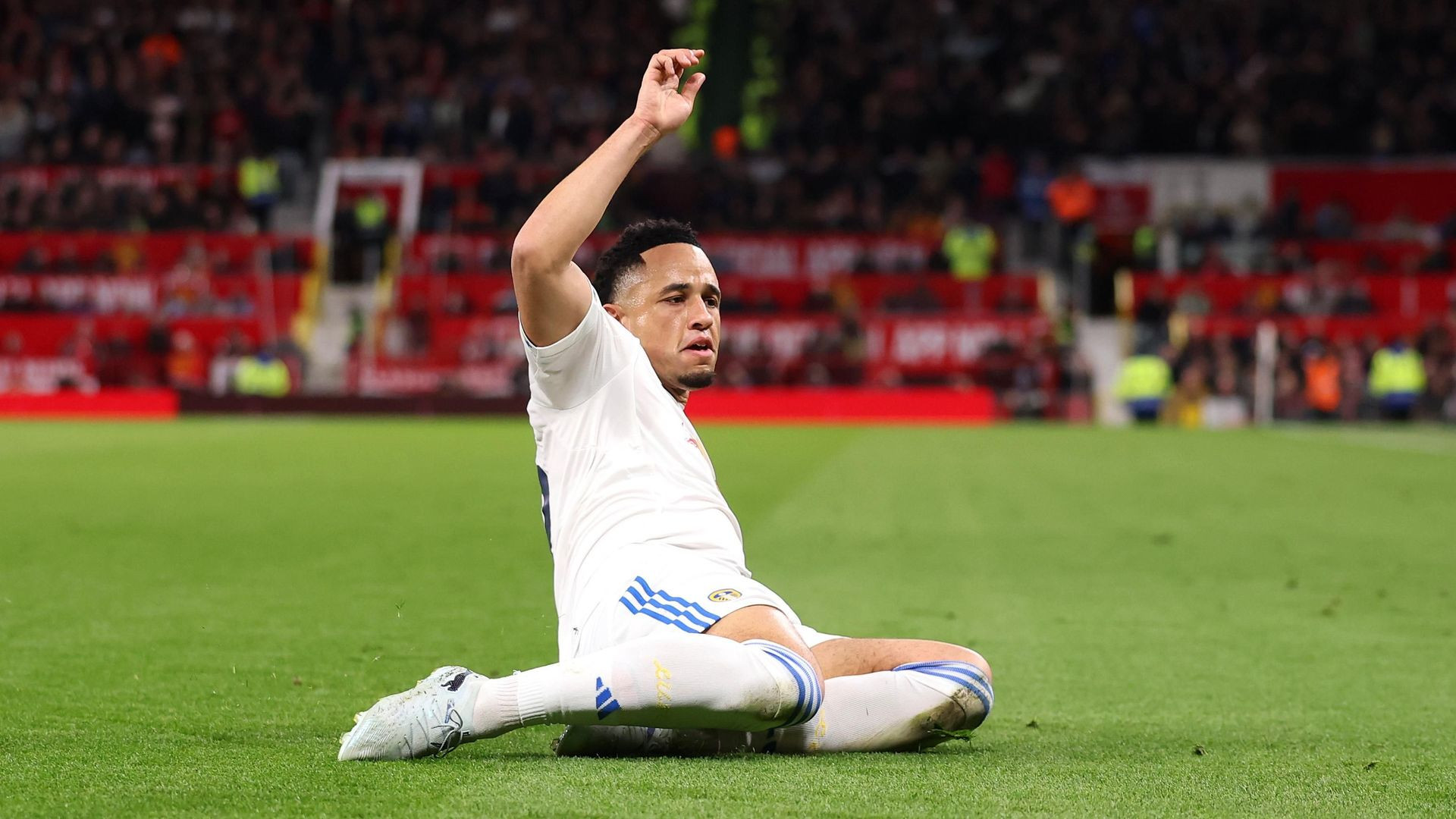 resources_premierleague_pulselive_com 2271190610 (2).jpg