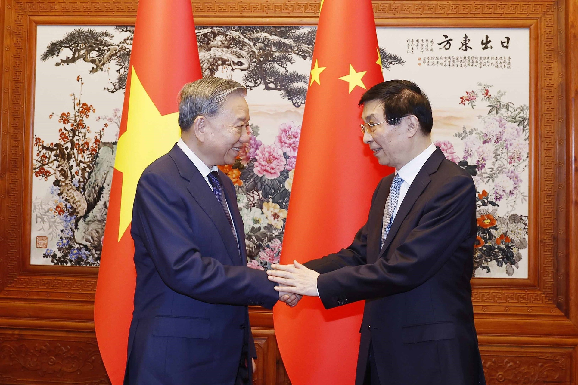 Tổng Bí thư, Chủ tịch nước: Việt - Trung cần đẩy mạnh hợp tác công nghệ chiến lược