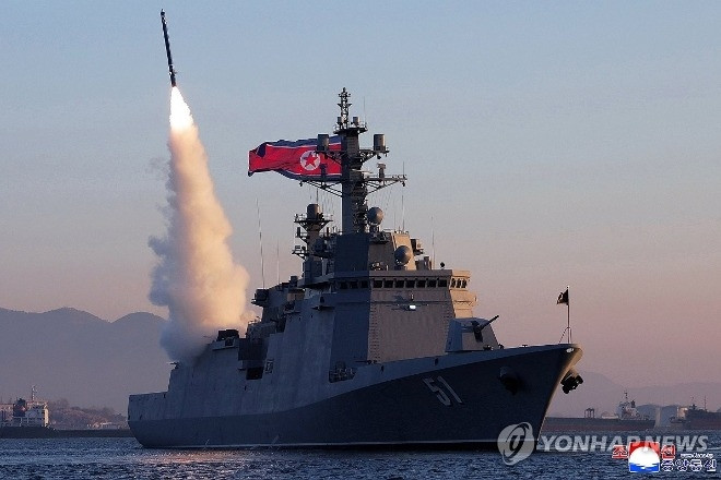Triều Tiên phóng tên lửa từ tàu khu trục, nhấn mạnh tăng cường răn đe hạt nhân