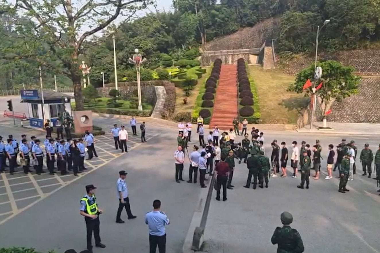 Trục xuất 30 người nước ngoài do vi phạm pháp luật tại Khánh Hòa