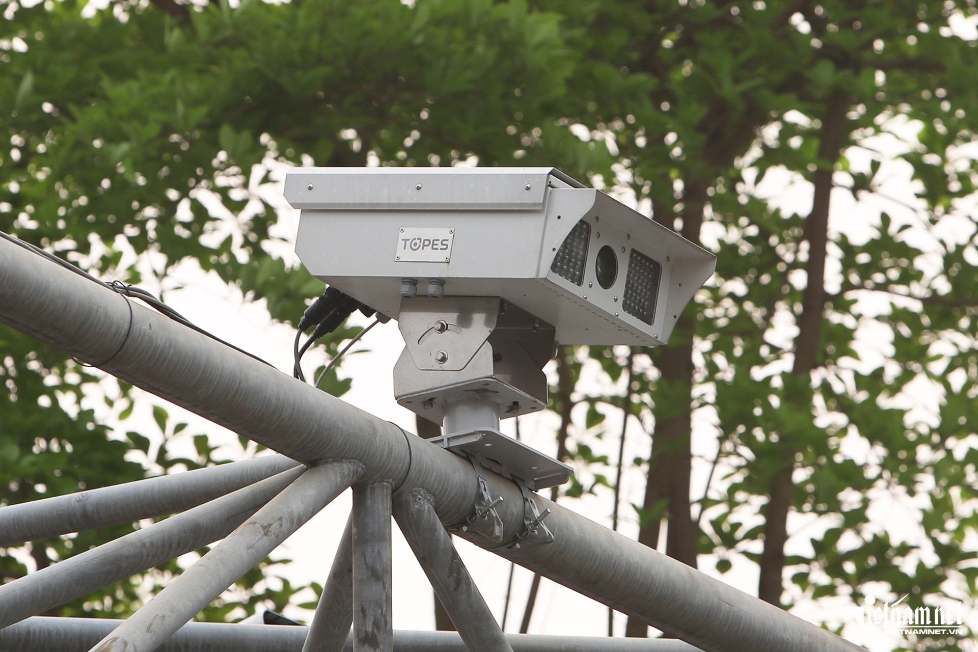 W-camera AI 6.JPG.jpg